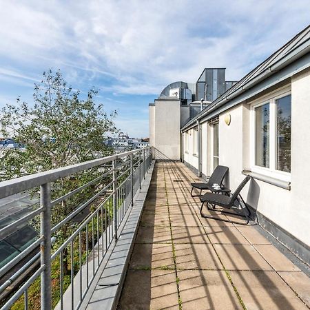 Bernhards Apartment Stadthalle - Klima & Terrasse Wenen Buitenkant foto