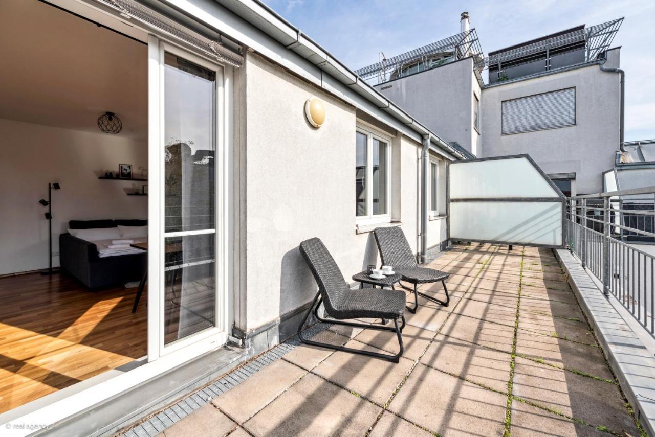 Bernhards Apartment Stadthalle - Klima & Terrasse Wenen Buitenkant foto